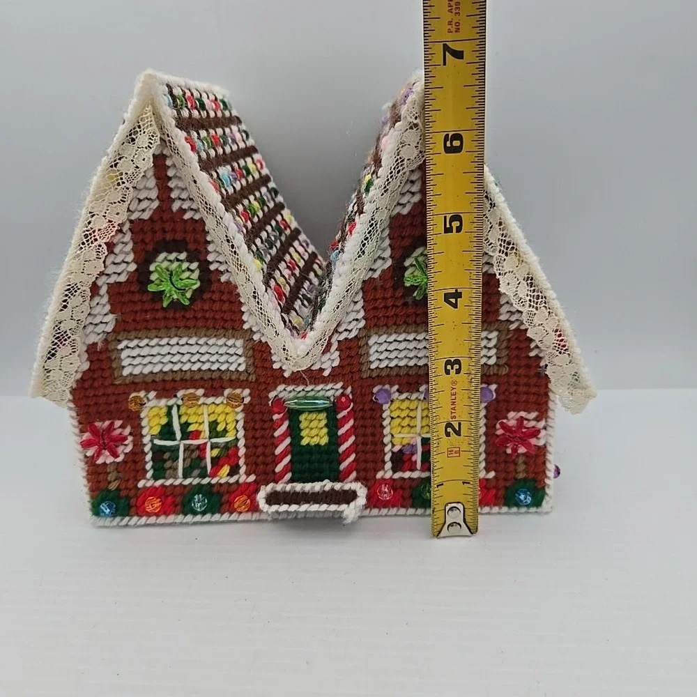 VTG Handmade Plastic Canvas Needlepoint Gingerbread‎ House Christmas Tan